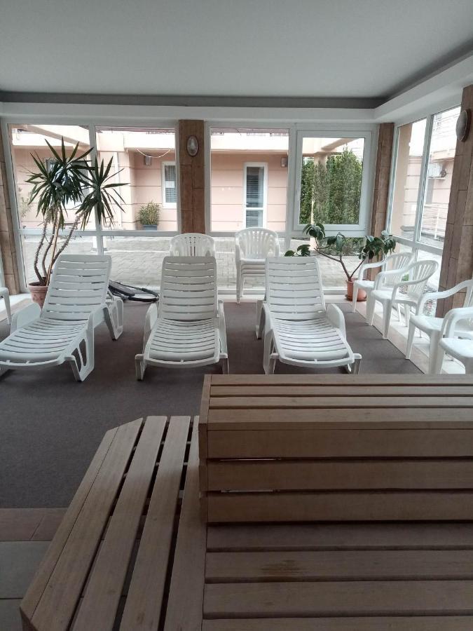 Oázis Wellness Apartman Hajdúszoboszló Exterior foto