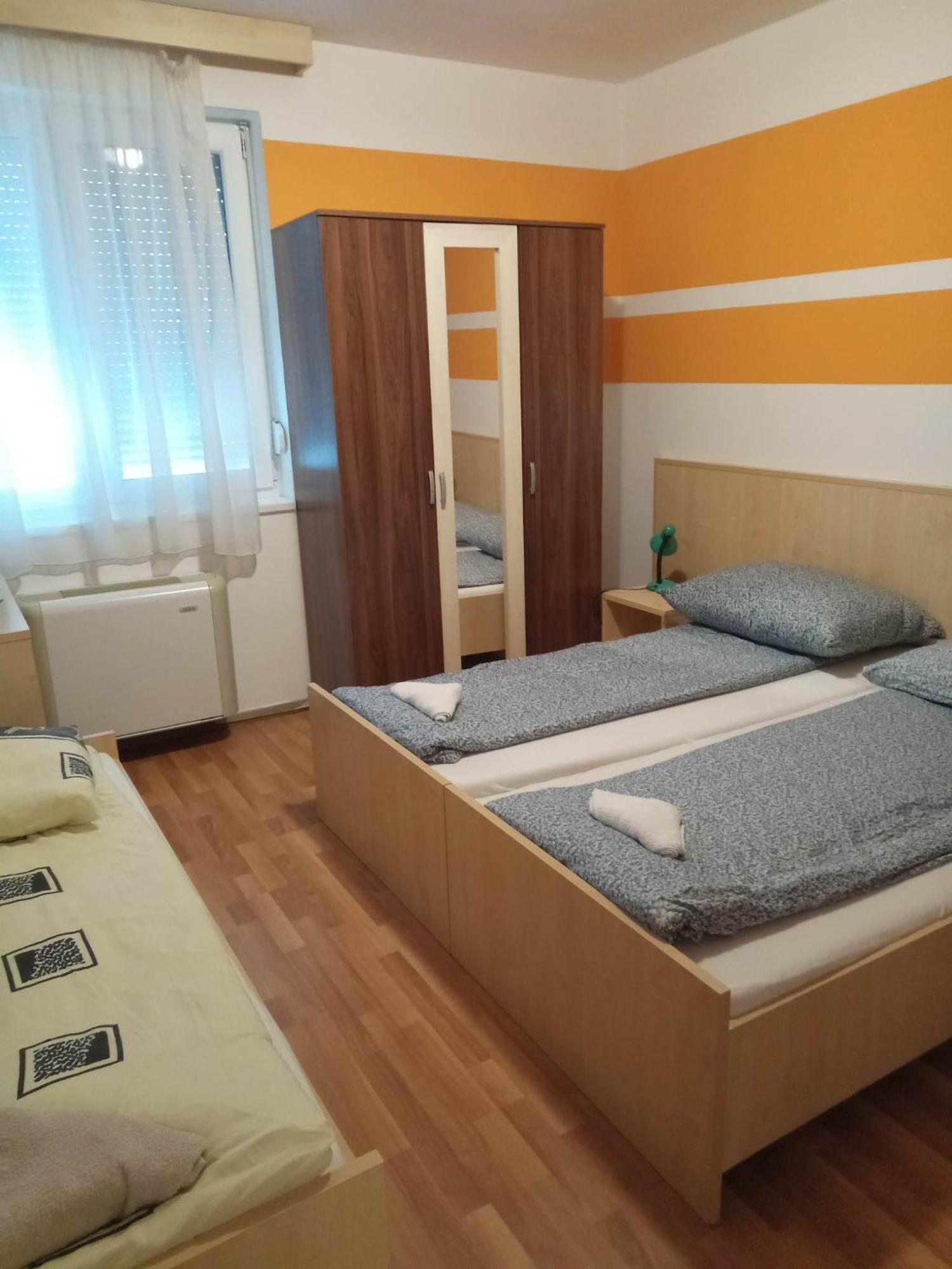 Oázis Wellness Apartman Hajdúszoboszló Zimmer foto