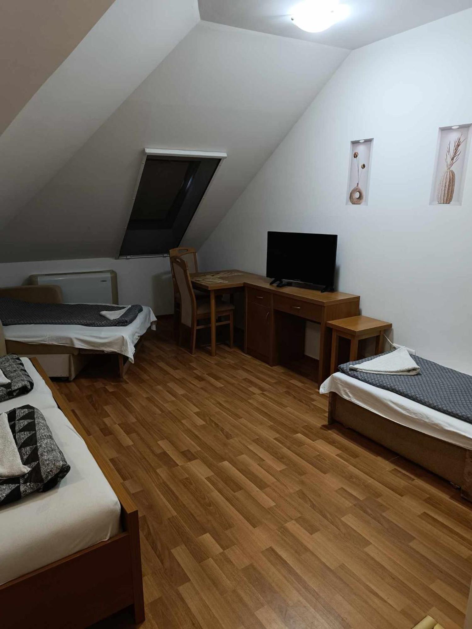 Oázis Wellness Apartman Hajdúszoboszló Zimmer foto